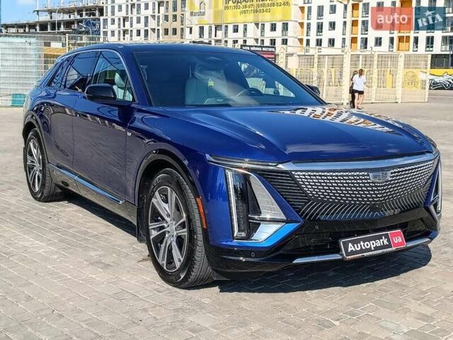 Синий Кадиллак Lyriq, объемом двигателя 0 л и пробегом 25 тыс. км за 46440 $, фото 6 на Automoto.ua