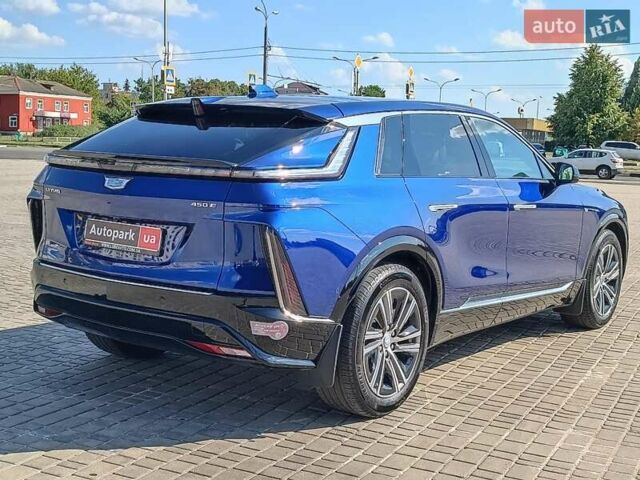 Синий Кадиллак Lyriq, объемом двигателя 0 л и пробегом 25 тыс. км за 46440 $, фото 8 на Automoto.ua