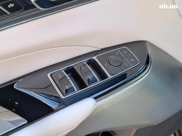 Синий Кадиллак Lyriq, объемом двигателя 0 л и пробегом 25 тыс. км за 46440 $, фото 19 на Automoto.ua