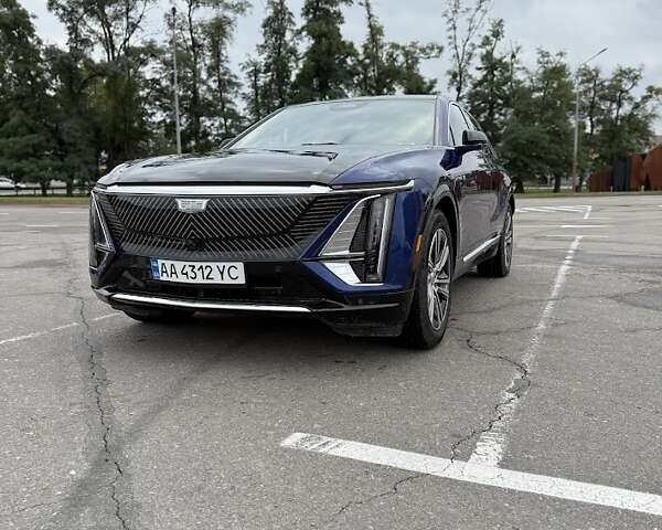Синій Каділак Lyriq, об'ємом двигуна 0 л та пробігом 8 тис. км за 36000 $, фото 1 на Automoto.ua