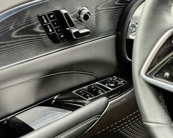 Синій Каділак Lyriq, об'ємом двигуна 0 л та пробігом 8 тис. км за 36000 $, фото 17 на Automoto.ua