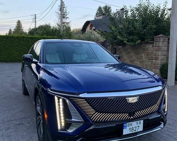 Синій Каділак Lyriq, об'ємом двигуна 0 л та пробігом 22 тис. км за 39000 $, фото 5 на Automoto.ua