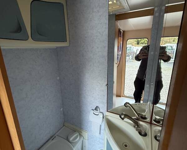 Каравелла Antares Luxe 2003 у Чернівцях на Automoto.ua Білий Каравелла Antares Luxe, об'ємом двигуна 0 л та пробігом 3 тис. км за 6300 $, фото 14 на Automoto.ua