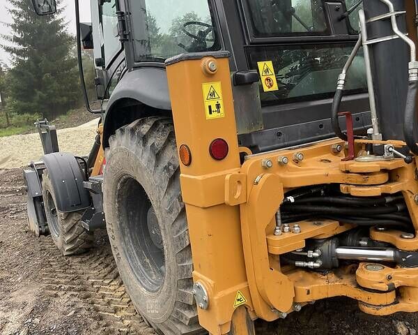 Оранжевый Кейс 570, объемом двигателя 3.9 л и пробегом 110 тыс. км за 73000 $, фото 12 на Automoto.ua