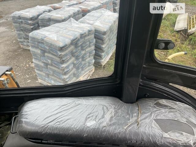 Оранжевый Кейс 570, объемом двигателя 3.9 л и пробегом 110 тыс. км за 73000 $, фото 6 на Automoto.ua