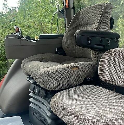 Червоний Кейс Magnum, об'ємом двигуна 0 л та пробігом 0 тис. км за 58298 $, фото 13 на Automoto.ua
