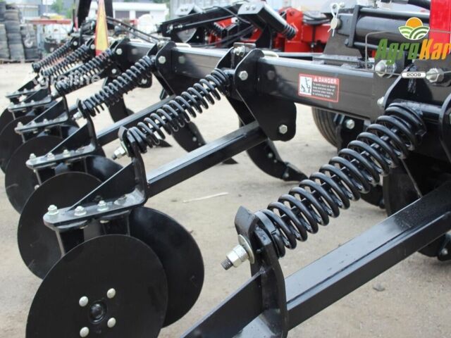 Красный Кейс Другая, объемом двигателя 0 л и пробегом 0 тыс. км за 53488 $, фото 13 на Automoto.ua