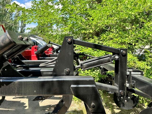 Красный Кейс Другая, объемом двигателя 0 л и пробегом 0 тыс. км за 45810 $, фото 3 на Automoto.ua