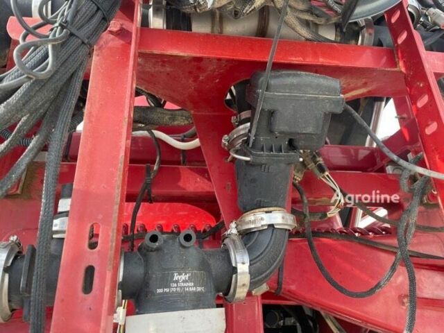 Красный Кейс Другая, объемом двигателя 0 л и пробегом 0 тыс. км за 180229 $, фото 28 на Automoto.ua