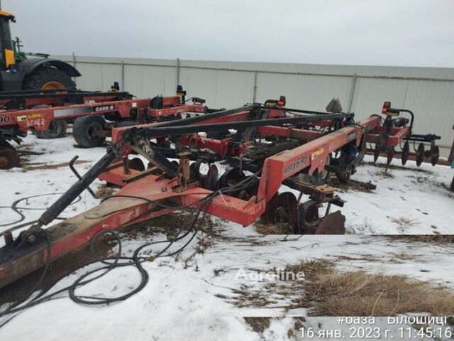 Червоний Кейс MRX 690, об'ємом двигуна 0 л та пробігом 0 тис. км за 26716 $, фото 2 на Automoto.ua