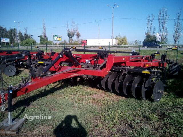 Красный Кейс MRX 690, объемом двигателя 0 л и пробегом 0 тыс. км за 53268 $, фото 1 на Automoto.ua