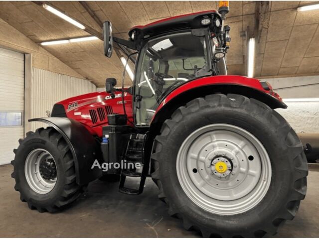 Красный Кейс Puma 240, объемом двигателя 0 л и пробегом 0 тыс. км за 90612 $, фото 5 на Automoto.ua