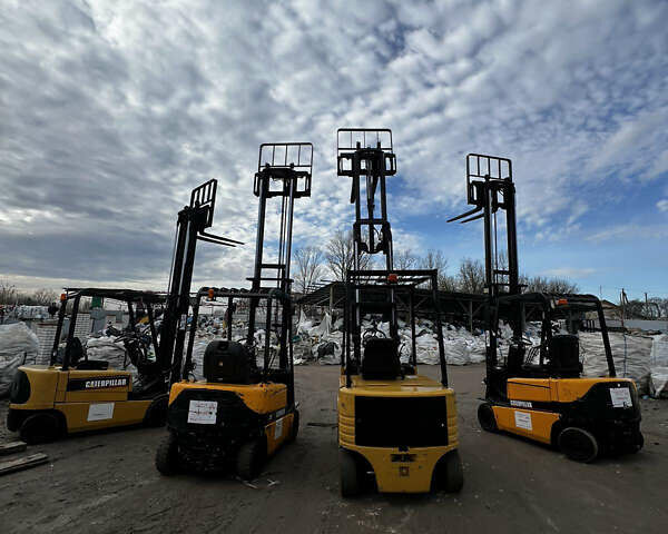 Жовтий Катерпіллер 20, об'ємом двигуна 0 л та пробігом 4 тис. км за 12333 $, фото 20 на Automoto.ua