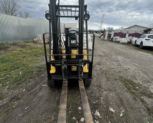 Жовтий Катерпіллер 20, об'ємом двигуна 0 л та пробігом 4 тис. км за 12333 $, фото 1 на Automoto.ua