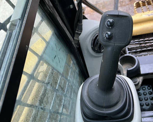 Жовтий Катерпіллер 246, об'ємом двигуна 3.3 л та пробігом 410 тис. км за 29000 $, фото 8 на Automoto.ua