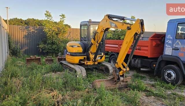 Катерпіллер 304.5 2004 у Вінниці на Automoto.ua Катерпіллер 304.5, об'ємом двигуна 0 л та пробігом 11 тис. км за 24999 $, фото 1 на Automoto.ua