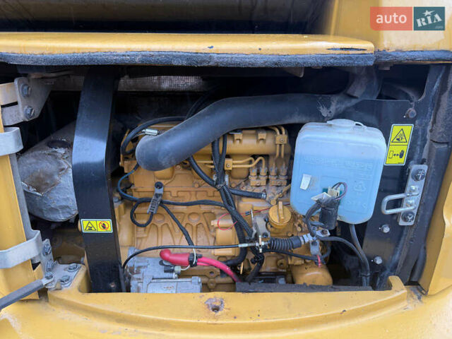 Катерпиллер 305.5 2015 в Бучаче на Automoto.ua Желтый Катерпиллер 305.5, объемом двигателя 2.4 л и пробегом 0 тыс. км за 37500 $, фото 5 на Automoto.ua