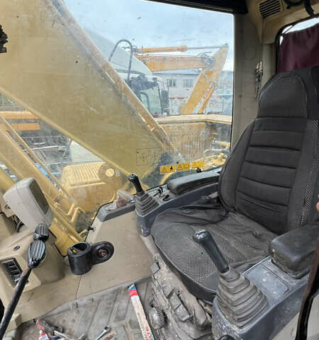 Катерпиллер 322, объемом двигателя 0 л и пробегом 8 тыс. км за 43000 $, фото 4 на Automoto.ua