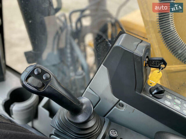 Катерпіллер 326, об'ємом двигуна 0 л та пробігом 9 тис. км за 113712 $, фото 32 на Automoto.ua