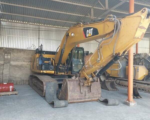 Катерпиллер 329, объемом двигателя 0 л и пробегом 0 тыс. км за 105000 $, фото 6 на Automoto.ua