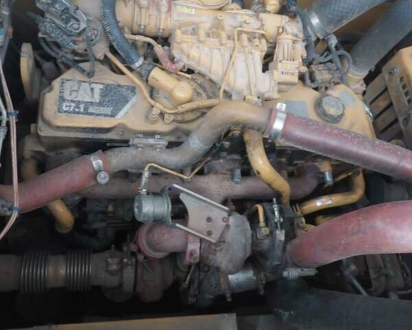 Катерпиллер 329, объемом двигателя 0 л и пробегом 0 тыс. км за 105000 $, фото 4 на Automoto.ua