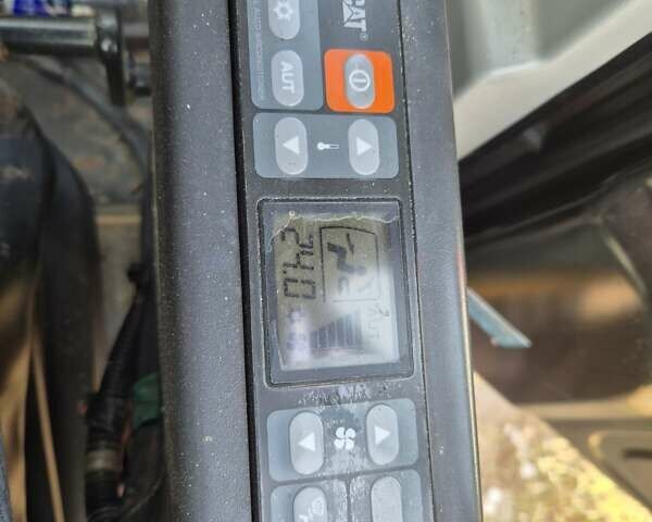 Желтый Катерпиллер 336, объемом двигателя 0 л и пробегом 0 тыс. км за 129000 $, фото 18 на Automoto.ua