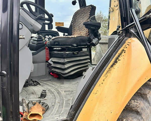 Желтый Катерпиллер 432, объемом двигателя 4.5 л и пробегом 8 тыс. км за 43250 $, фото 5 на Automoto.ua