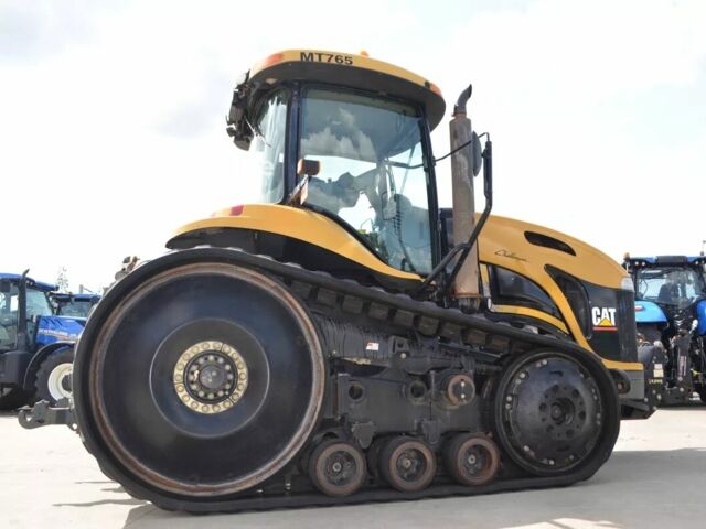 Катерпиллер 765 2004 в Полтаве на Automoto.ua Желтый Катерпиллер 765, объемом двигателя 0 л и пробегом 0 тыс. км за 82510 $, фото 2 на Automoto.ua