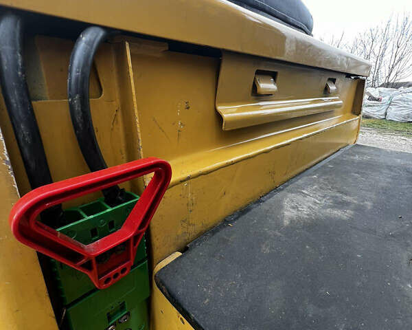 Желтый Катерпиллер ЕП, объемом двигателя 0 л и пробегом 6 тыс. км за 11250 $, фото 12 на Automoto.ua