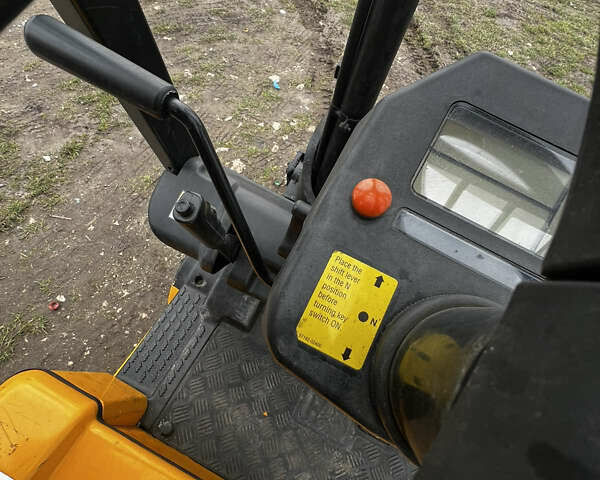 Желтый Катерпиллер ЕП, объемом двигателя 0 л и пробегом 6 тыс. км за 11250 $, фото 2 на Automoto.ua