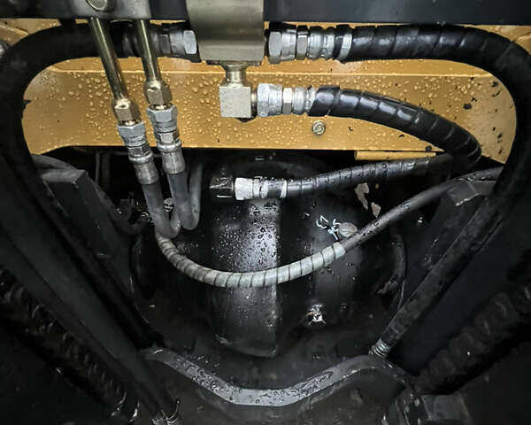 Желтый Катерпиллер ГП, объемом двигателя 2.2 л и пробегом 6 тыс. км за 13999 $, фото 5 на Automoto.ua