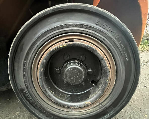 Желтый Катерпиллер ГП, объемом двигателя 2.2 л и пробегом 6 тыс. км за 13999 $, фото 12 на Automoto.ua