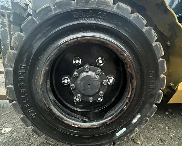 Желтый Катерпиллер ГП, объемом двигателя 2.2 л и пробегом 6 тыс. км за 13999 $, фото 14 на Automoto.ua