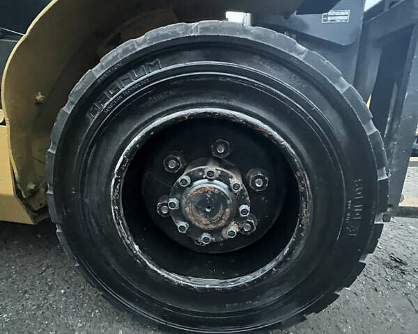 Желтый Катерпиллер ГП, объемом двигателя 2.2 л и пробегом 6 тыс. км за 13999 $, фото 58 на Automoto.ua