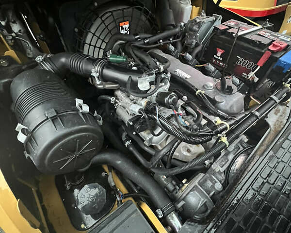 Желтый Катерпиллер ГП, объемом двигателя 2.2 л и пробегом 6 тыс. км за 13999 $, фото 33 на Automoto.ua