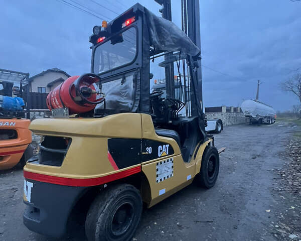 Желтый Катерпиллер ГП, объемом двигателя 2.2 л и пробегом 6 тыс. км за 13999 $, фото 56 на Automoto.ua