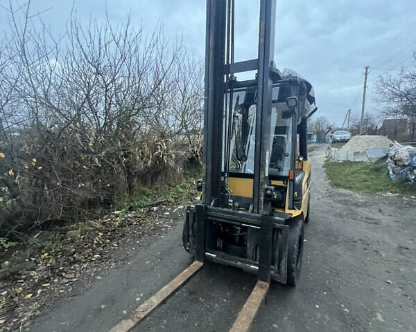 Желтый Катерпиллер ГП, объемом двигателя 2.2 л и пробегом 6 тыс. км за 13999 $, фото 60 на Automoto.ua