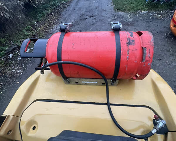 Желтый Катерпиллер ГП, объемом двигателя 2.2 л и пробегом 6 тыс. км за 13999 $, фото 40 на Automoto.ua