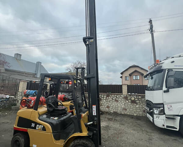 Желтый Катерпиллер ГП, объемом двигателя 2.2 л и пробегом 6 тыс. км за 13999 $, фото 37 на Automoto.ua