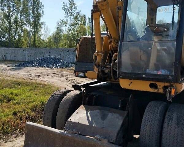 Жовтий Катерпіллер M312, об'ємом двигуна 0 л та пробігом 14 тис. км за 31500 $, фото 4 на Automoto.ua