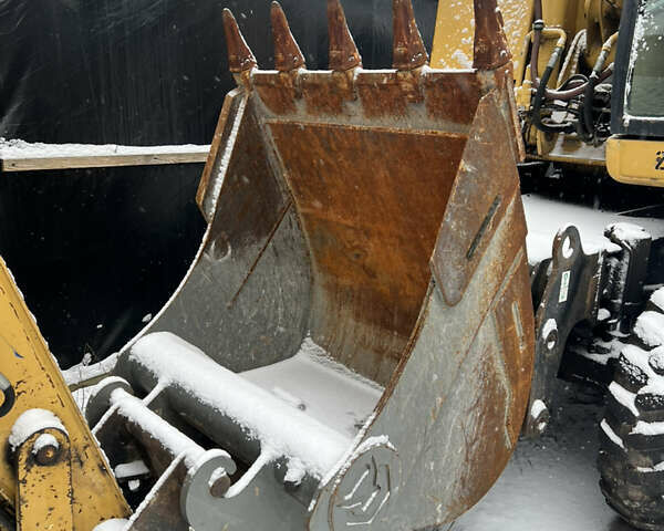 Желтый Катерпиллер M315, объемом двигателя 0 л и пробегом 200 тыс. км за 26500 $, фото 19 на Automoto.ua
