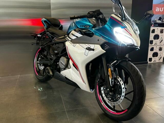 купить новое авто СФ мото 250SR 2025 года от официального дилера Вояж Motorsports СФ мото фото