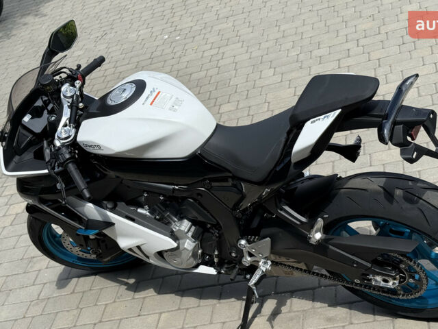 СФ мото 675 SR-R, об'ємом двигуна 0.68 л та пробігом 0 тис. км за 8500 $, фото 7 на Automoto.ua