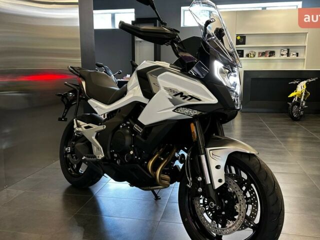 купити нове авто СФ мото 700MT 2025 року від офіційного дилера Вояж Motorsports СФ мото фото