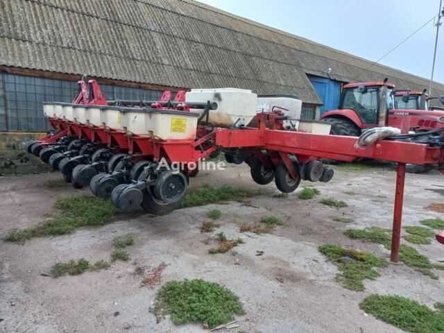 Красный Челленджер 8180, объемом двигателя 0 л и пробегом 0 тыс. км за 22098 $, фото 2 на Automoto.ua