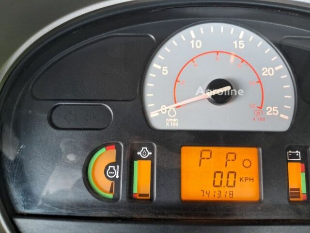 Бежевый Челленджер 855, объемом двигателя 0 л и пробегом 0 тыс. км за 173288 $, фото 3 на Automoto.ua