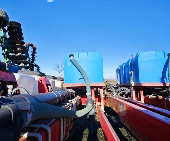 Червоний Челленджер Другая, об'ємом двигуна 0 л та пробігом 0 тис. км за 19172 $, фото 15 на Automoto.ua