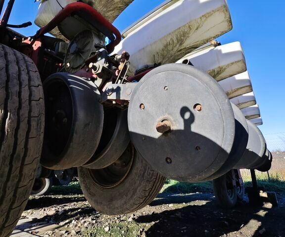 Червоний Челленджер Другая, об'ємом двигуна 0 л та пробігом 0 тис. км за 19180 $, фото 4 на Automoto.ua