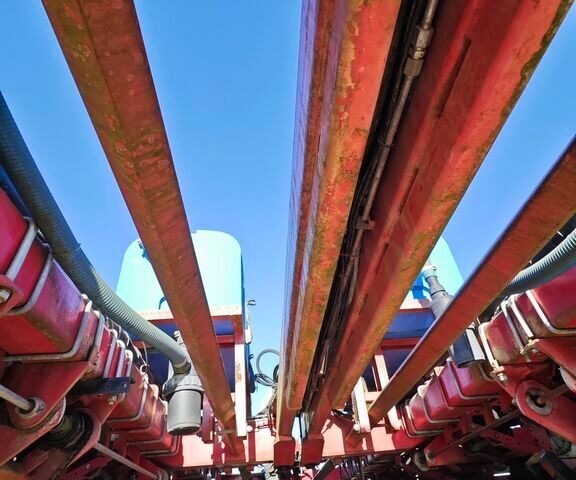 Червоний Челленджер Другая, об'ємом двигуна 0 л та пробігом 0 тис. км за 19172 $, фото 9 на Automoto.ua