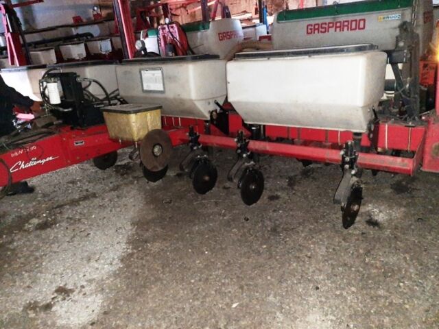 Челленджер Другая, объемом двигателя 0 л и пробегом 0 тыс. км за 17000 $, фото 4 на Automoto.ua